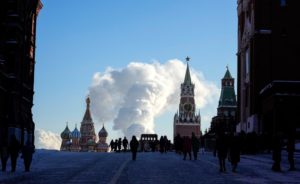 Ρωσία: Η Μόσχα απειλεί με αντίποινα τις ΗΠΑ σε περίπτωση αξιοποίησης των δεσμευμένων περιουσιακών της στοιχείων