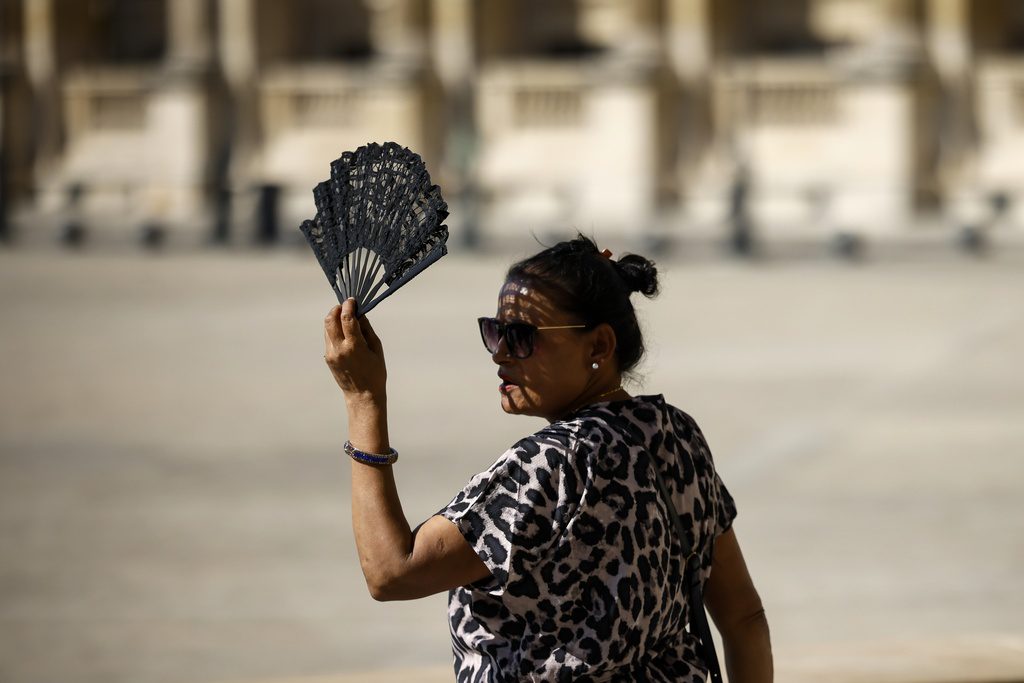 Γαλλία: Ρεκόρ υψηλών θερμοκρασιών – Έφτασε τους 32 ο υδράργυρος