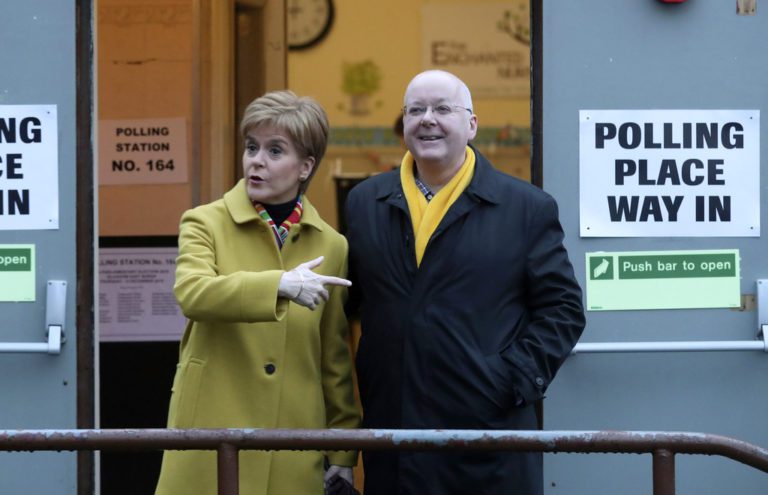 Βρετανία: Συνελήφθη για δεύτερη φορά ο σύζυγος της πρώην πρωθυπουργού της Σκωτίας