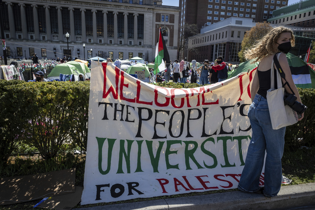 ΗΠΑ: Γιγαντώνεται το κίνημα υπέρ της Παλαιστίνης στα πανεπιστήμια – Διαδηλώσεις και συλλήψεις σε Yale και Columbia (Video)