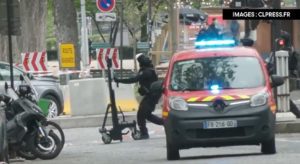 Παρίσι: Λήξη συναγερμού &#8211; Συνελήφθη ο άνδρας που απειλούσε να ανατιναχθεί στο ιρανικό προξενείο
