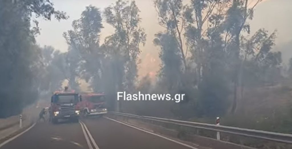 Συναγερμός στα Χανιά: Μεγάλη φωτιά κοντά στον ναύσταθμο στη Σούδα – Εκκενώθηκε ο οικισμός (LIVE)