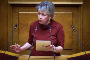 Ακρίτα για Καλλιάνο: Ηθικά και πολιτικά ελεγκτέα η δήλωση του βουλευτή ότι «εκλιπαρεί» υπουργό να… μεσολαβήσει