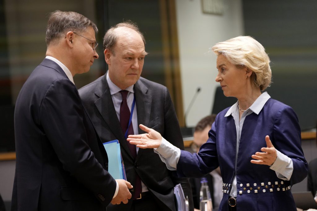 ΕΕ: Κοντά σε συμφωνία για τα «παγωμένα» ρωσικά κεφάλαια για τη στήριξη της Ουκρανίας