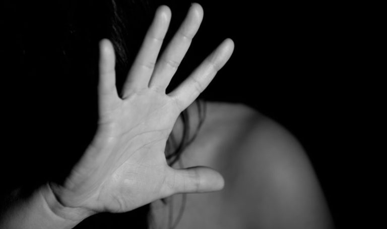 Συλλήψεις για ενδοοικογενειακή βία στην Κρήτη μετά από καταγγελίες 38χρονης και 40χρονης γυναίκας
