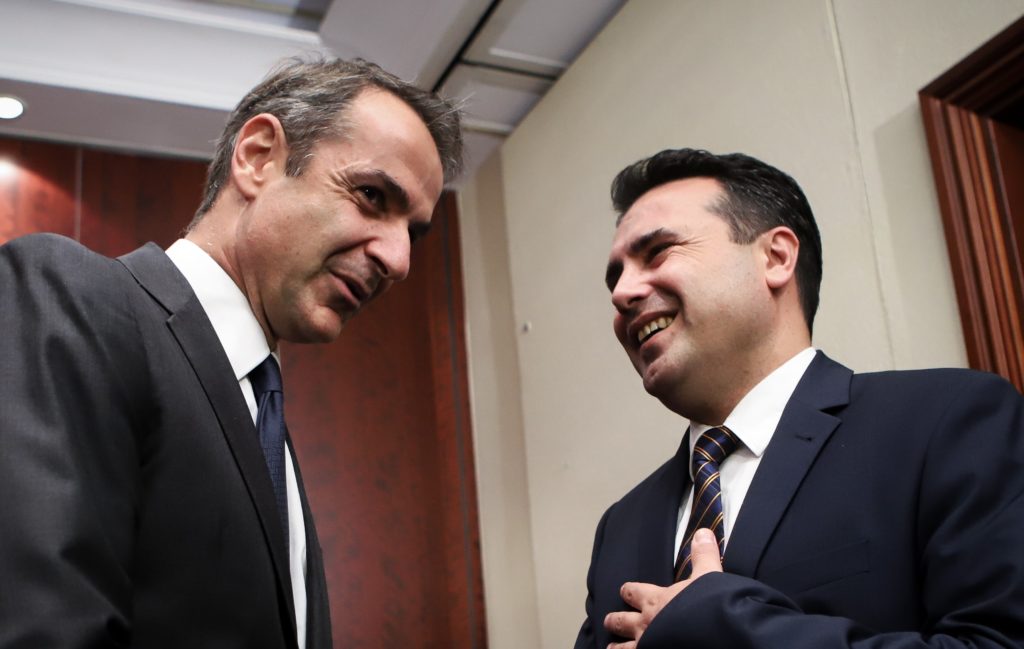 Αλβανία-Βόρεια Μακεδονία: Τα κομματικά συμφέροντα πάνω από τα εθνικά για τον Μητσοτάκη