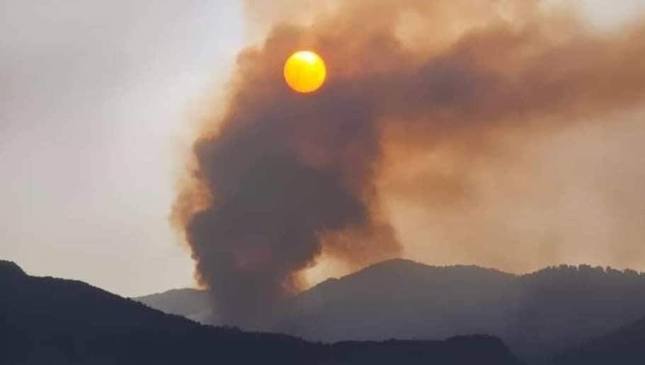 Συνεχίζει να καίει για 3η ημέρα η φωτιά στα Πιέρια Όρη (Video)