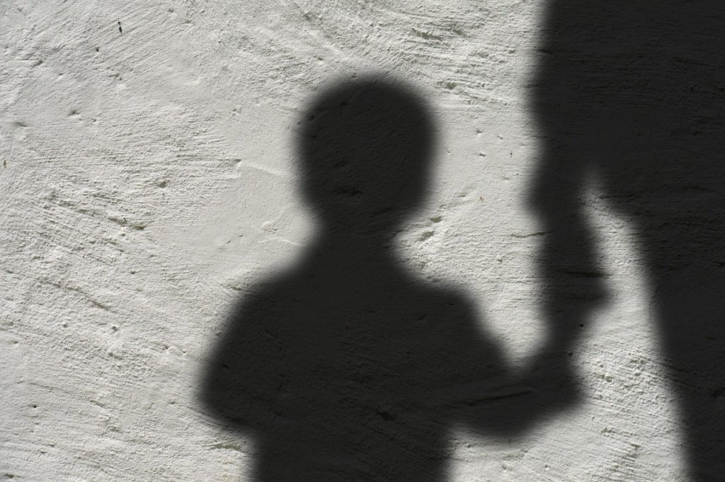 Νίσυρος: Παραδόθηκε ο φύλακας του μουσείου – Οι κατηγορίες για σεξουαλικές επιθέσεις σε παιδιά