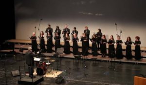 Το Athens Choir Ensemble γιορτάζει τα 22 χρόνια παρουσιάζοντας για πρώτη φορά έργα των σπουδαστών του Στ. Ζουλιάτη και Π. Τσίτσικα