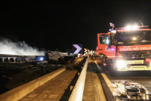 Τέμπη: Έως 15 τόνοι εύφλεκτου υλικού υπήρχαν στο τρένο, πολλοί θάνατοι οφείλονται στη φωτιά &#8211; Τι έδειξε νέα έκθεση
