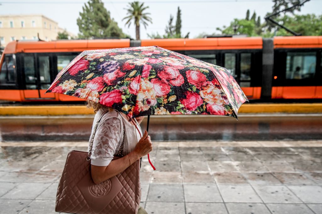 Καιρός: Προ των πυλών το φαινόμενο της «ψυχρής λίμνης» – Ποιες περιοχές θα επηρεαστούν (LIVE)