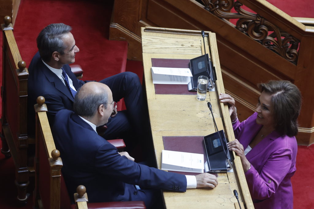Η Μπακογιάννη αδειάζει Μητσοτάκη για τις Πρέσπες: «Μπορώ να δεχτώ την κριτική ότι αργήσαμε τα πρωτόκολλα»