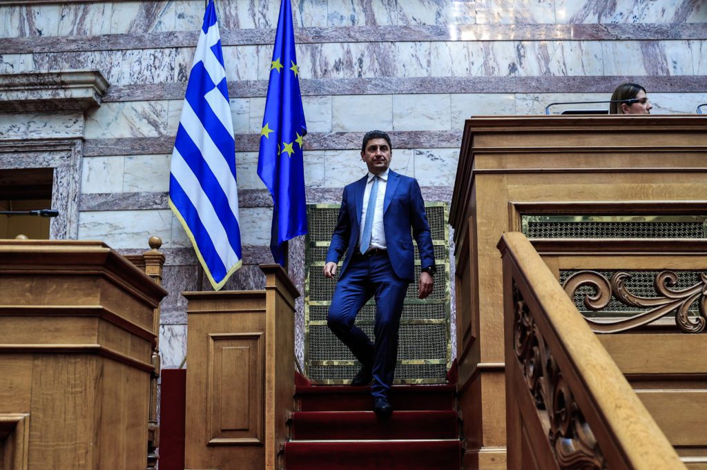 Επιχείρηση συγκάλυψης και για τα νταηλίκια Αυγενάκη; «Η Αστυνομία δεν κατέγραψε τη βιαιοπραγία στο βιβλίο συμβάντων» (Video)
