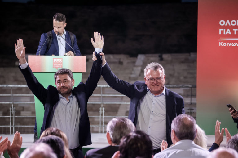 ΠΑΣΟΚ: Ο Ανδρουλάκης ψάχνει προεκλογικό σωσίβιο στους ευρωσοσιαλιστές