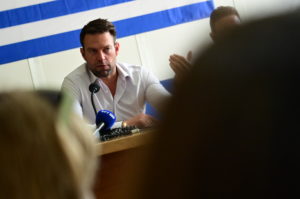 Κασσελάκης σε εργαζόμενους ΔΥΠΑ:  «Δεν θα αφήσουμε κανέναν να σας τρομοκρατήσει, ο ΣΥΡΙΖΑ είναι δίπλα σας»