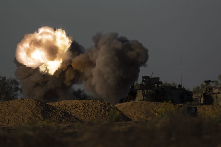 Γάζα: Αντιφατικά μηνύματα από το Ισραήλ για τη Ράφα – Εντείνονται οι διαπραγματεύσεις στο Κάιρο – Αρνητικός ο Νετανιάχου
