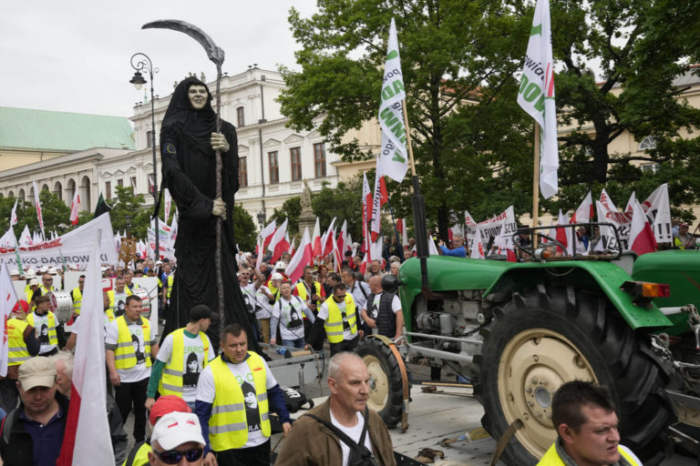 Πολωνία: Αγρότες ξεκίνησαν απεργία πείνας διαμαρτυρόμενοι για την Πράσινη Συμφωνία της ΕΕ (Video)
