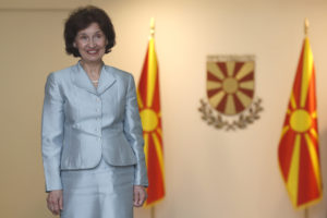 Κομισιόν: «Ατυχές γεγονός» η στάση της προέδρου της Βόρειας Μακεδονίας &#8211; Οι συμφωνίες πρέπει να εφαρμόζονται