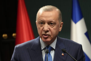Τουρκία: Συνεργασία με τους γείτονες λέει ο Ερντογάν- «Γαλάζια Πατρίδα» ο υπουργός Ενέργειας του