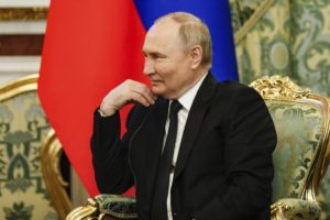 Αντίποινα Πούτιν στην πιθανή κατάσχεση παγωμένων ρωσικών περιουσιακών στοιχείων από τη Δύση