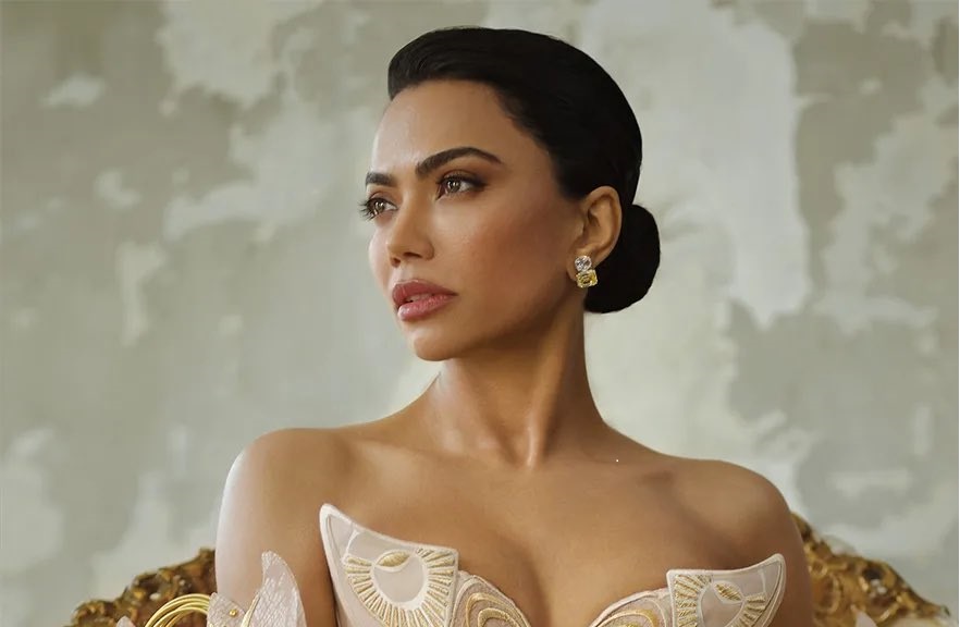 Met Gala: Ποια είναι η μυστηριώδης γυναίκα που έκλεψε τις εντυπώσεις – Διαμαρτυρίες και επεισόδια (Photos)