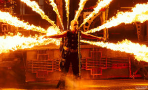 Οι Rammstein και ο χορός της φωτιάς (φωτορεπορτάζ)