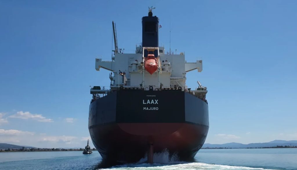 Υεμένη: Χτυπήθηκε ξανά το ελληνόκτητο πλοίο που είχε πληγεί νωρίτερα από τους Χούθι – Πληροφορίες για εκτεταμένες ζημιές