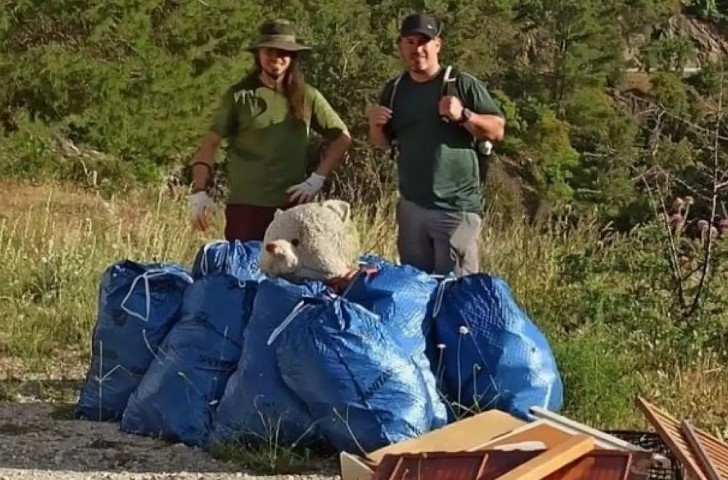 Πάρνηθα: «Έψαχναν αφορμή για καβγά» – Μάρτυρας περιγράφει την στιγμή της άγριας επίθεσης (Video)