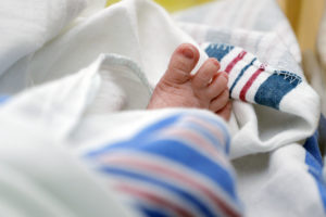 Βρετανία: Εκ γενετής κωφό μωρό απέκτησε ακοή με θεραπεία γονιδίων