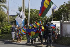 Μακρόν: «Η Νέα Καληδονία δεν θα μετατραπεί σε Φαρ Ουέστ»