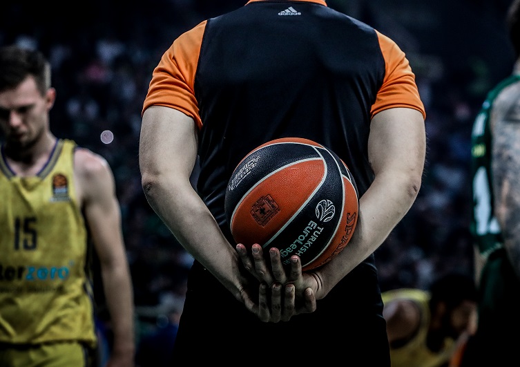 Euroleague: Η θέση για τη διαιτησία στα ματς των «αιωνίων» – Το… πόρισμα για τις φάσεις που ξεσήκωσαν αντιδράσεις