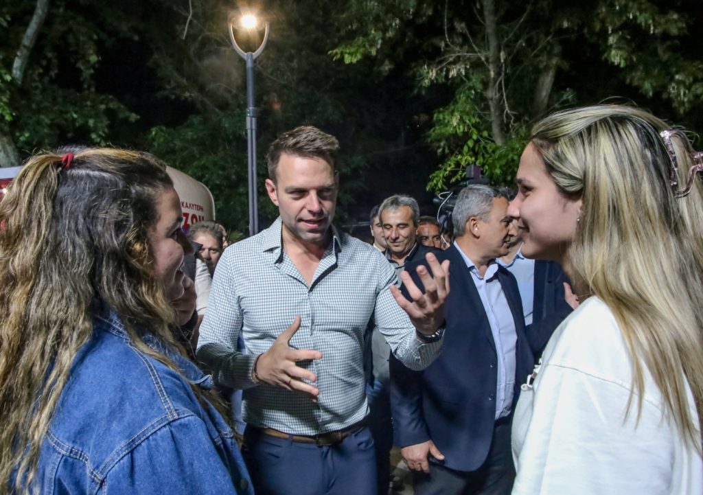 Ο Στέφανος Κασσελάκης απαντά για τις άβολες στιγμές κατά την περιοδεία του (Video)