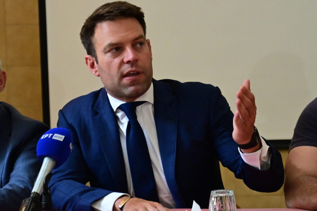 Κασσελάκης για εξελίξεις στο τραπεζικό σύστημα: «Μητσοτάκης και Χατζηδάκης έχουν απολέσει 1,5 δισεκ. ευρώ σε έναν χρόνο»