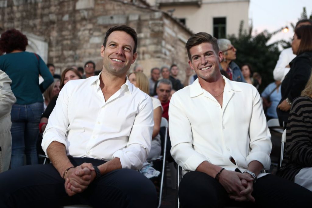 Η φάρσα του Στέφανου Κασσελάκη στον Τάιλερ Μάκμπεθ (Video)