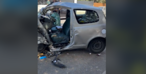 Θανατηφόρο τροχαίο στο Καβούρι &#8211; Ένας νεκρός, άμορφη μάζα σιδερικών το αυτοκίνητο (Video)