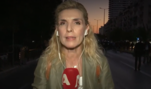 Ρένα Κουβελιώτη: Άγρια επίθεση στη δημοσιογράφο την ώρα που έκανε ρεπορτάζ &#8211; Τραυματίστηκε σοβαρά