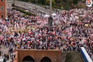 Eurovision 2024: Χιλιάδες διαδηλωτές στο Μάλμε για τη συμμετοχή του Ισραήλ (Video)