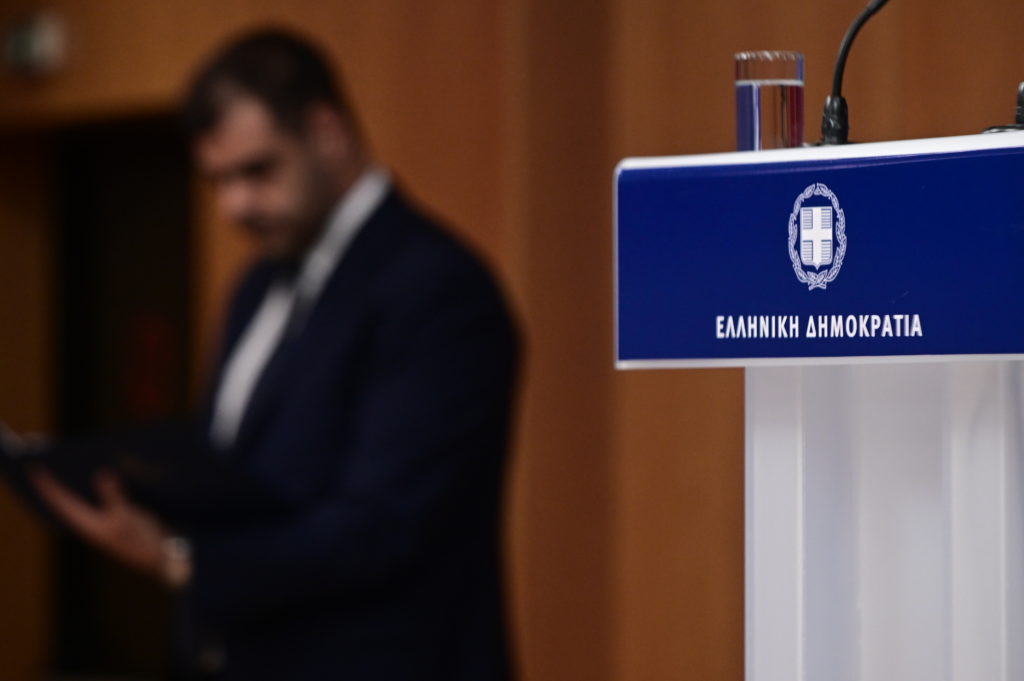 Συμφωνία των Πρεσπών: Αμηχανία Μαξίμου για τη δικαίωση Τσίπρα – Κοτζιά