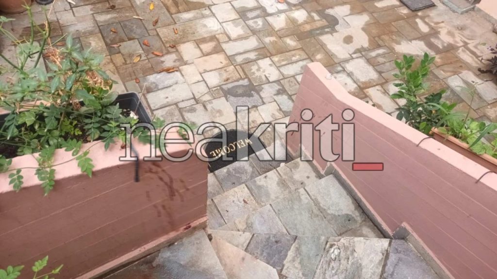 Χανιά: Επιτέθηκε με κουζινομάχαιρο σε συναδέλφους του – Μάχη να κρατηθεί στη ζωή δίνει το θύμα
