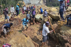 Παπούα Νέα Γουινέα: Από κατολίσθηση θάφτηκαν ζωντανοί «πάνω από 2.000 άνθρωποι»