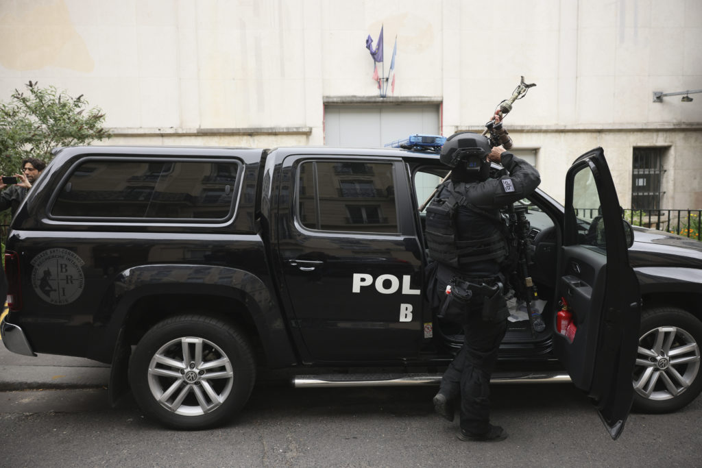 Γαλλία: Εξουδετερώθηκε ένοπλος – Προσπάθησε να βάλει φωτιά σε συναγωγή
