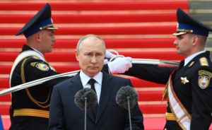 Washington Post: «Μια νέα στρατιωτικοποιημένη Ρωσία αναδύεται για να αμφισβητήσει τη Δύση»