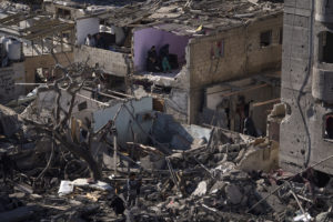 Μέση Ανατολή: Ανελέητο σφυροκόπημα στη Ράφα &#8211; Σε τεντωμένο σκοινί οι διαπραγματεύσεις στο Κάιρο