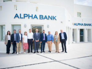 Στο πλευρό του επιχειρηματικού κόσμου της Σαντορίνης η Διοίκηση της Alpha Bank