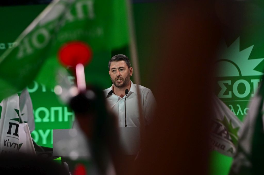 Κρύβεται και χυδαιολογεί ο Ανδρουλάκης για τις «πλάτες» σε μαφία ΑΑΔΕ και τον Πιτσιλή