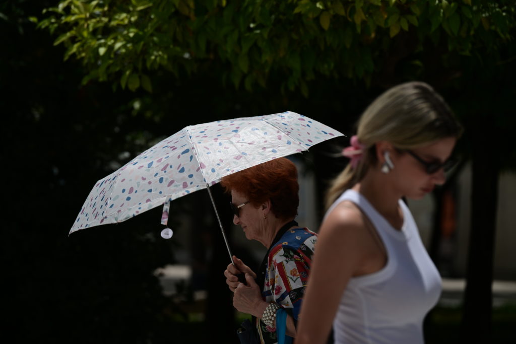 Κλιματική αλλαγή: «Nέες καιρικές συνθήκες» βλέπουν οι επιστήμονες – Ο κίνδυνος από τις «τροπικές νύχτες»