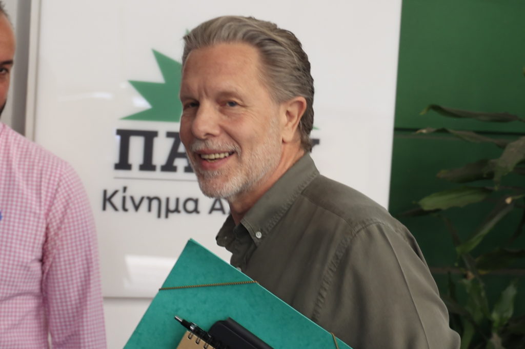 Γερουλάνος: «Κάλπη αναγέννησης» χρειάζεται στο ΠΑΣΟΚ – «Να τα αλλάξουμε όλα»
