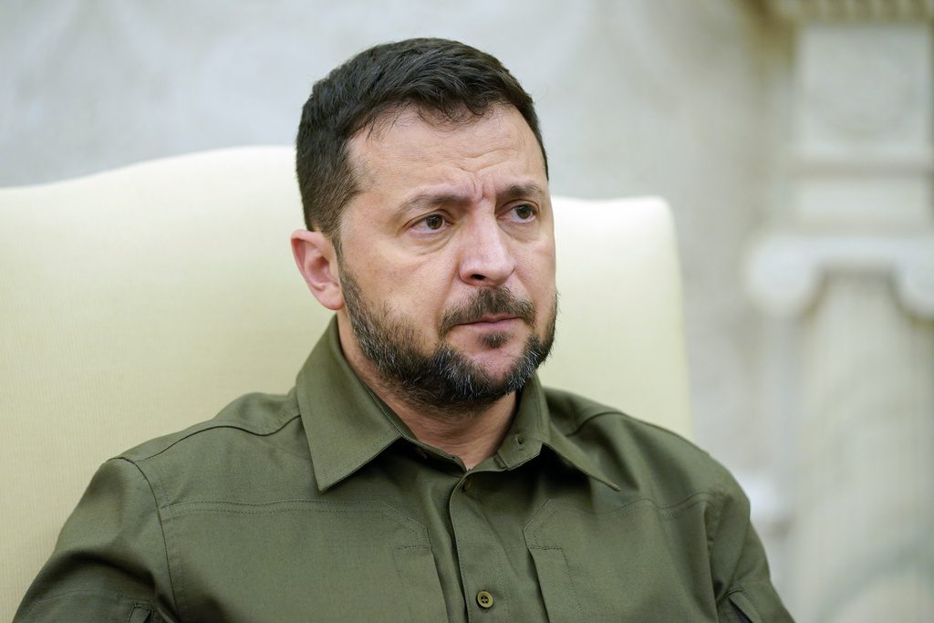 Ουκρανία: Ο Ζελένσκι απέπεμψε τον διοικητή των Ενόπλων Δυνάμεων