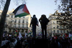 Η Γαλλία βάζει στο στόχαστρο και το&#8230; καρπούζι, επειδή συμβολίζει την Παλαιστίνη! (Video)