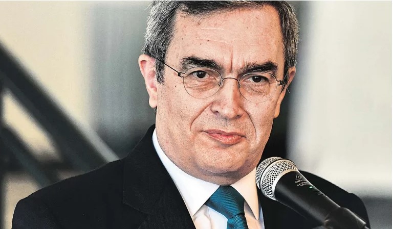 Το φιάσκο της ΕΛΑΣ – Δεν μπορεί να εντοπίσει τη κόρη του πρώην υφυπουργού στη… φυλασσόμενη από αστυνομικούς κατοικία της